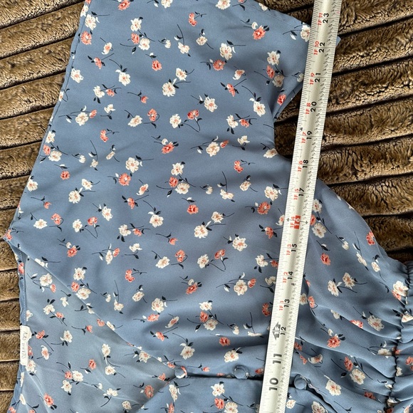 🎉5 for $45🎉 Sienna Sky top blouse shirt size L - Picture 6 of 7